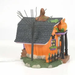 Department 56 Pumpkintown Carving Studio
