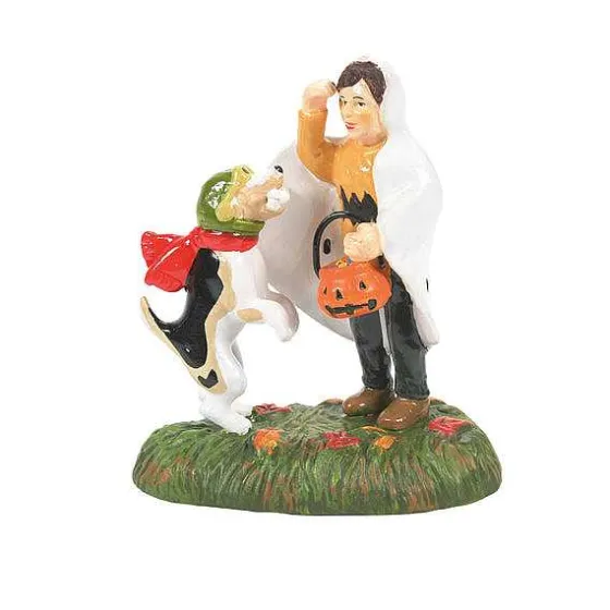 Department 56 Snoopy's Treat, No Tricks